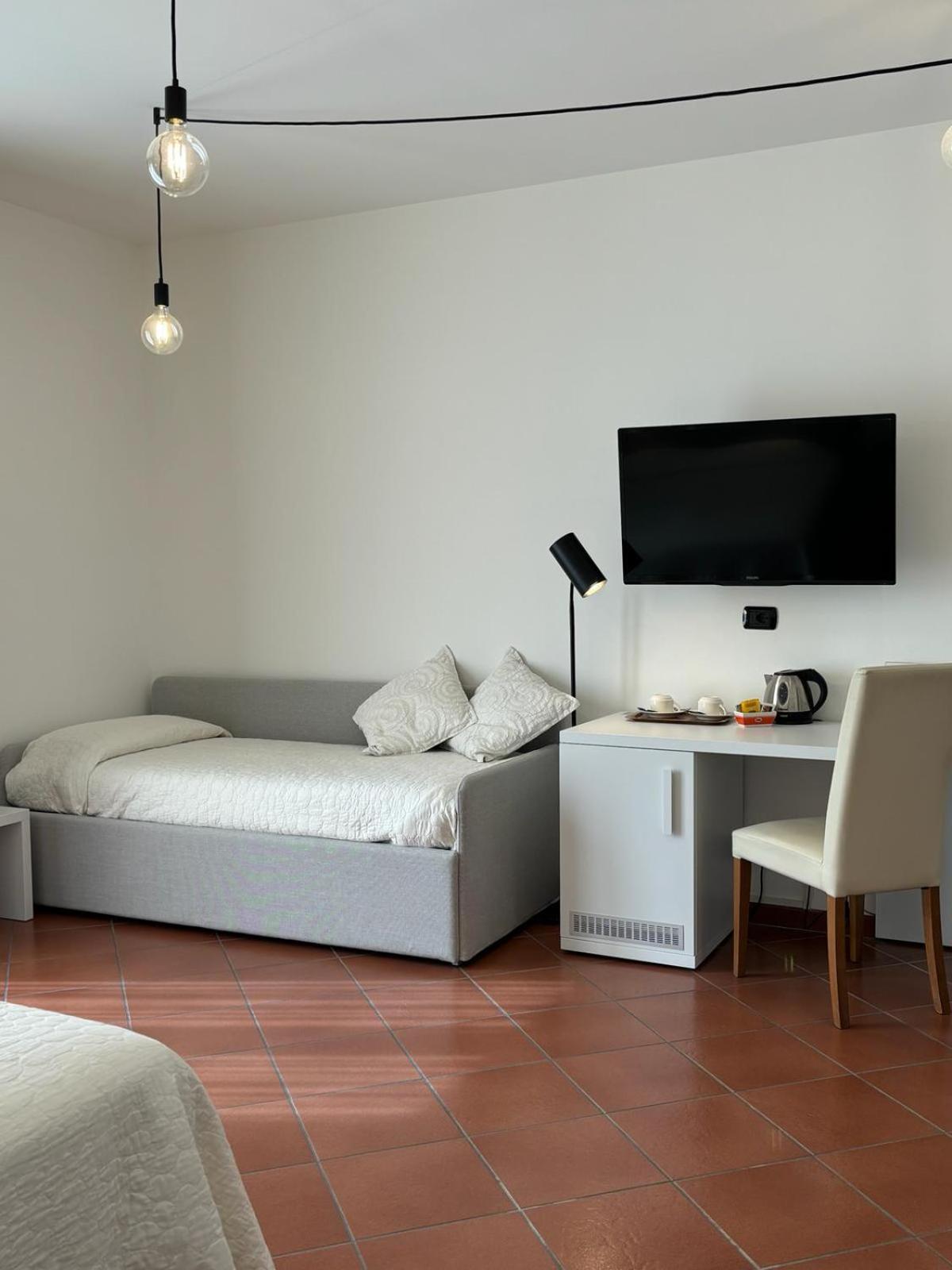 Hotel Delle Rose San Bartolomeo Al Mare Dış mekan fotoğraf