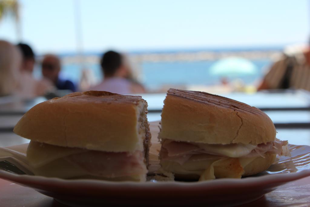 Hotel Delle Rose San Bartolomeo Al Mare Dış mekan fotoğraf