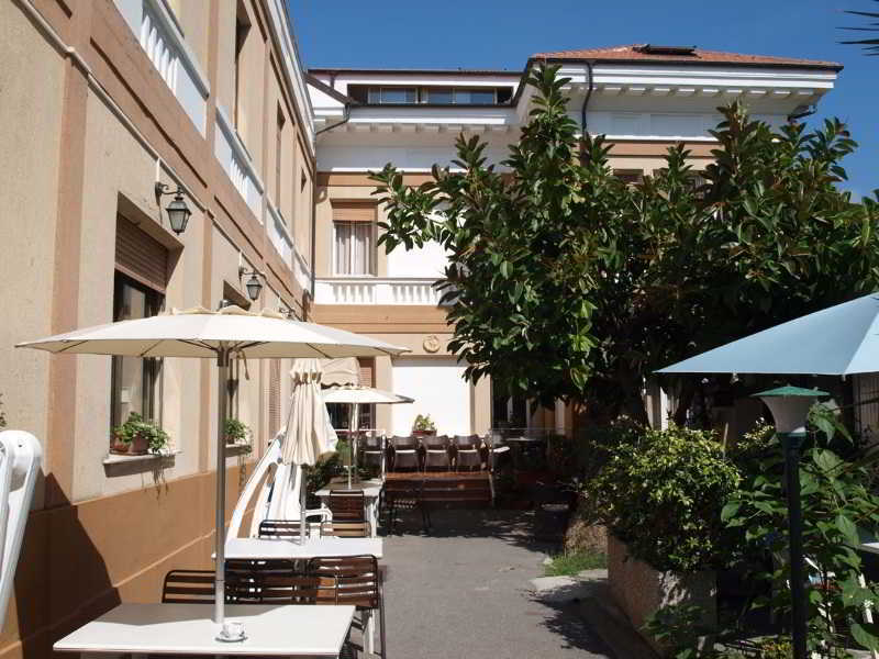 Hotel Delle Rose San Bartolomeo Al Mare Dış mekan fotoğraf