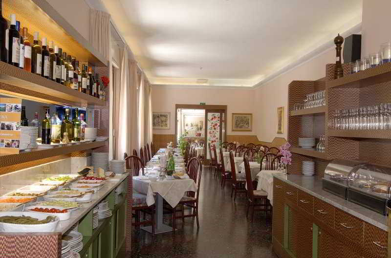 Hotel Delle Rose San Bartolomeo Al Mare Dış mekan fotoğraf